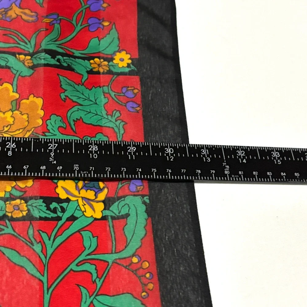 Berkshire Women's Scarf Bold Floral‎ Print Red Black Square Made in Italy 30x30